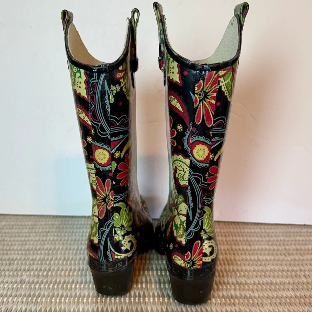 Nomad Corkys Yippy Western Rain Boots Black Paisley Print Size 7